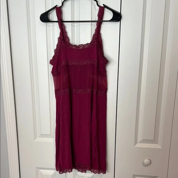 4/$25 Adore Me Burgundy Lace Chemise - Picture 3 of 3